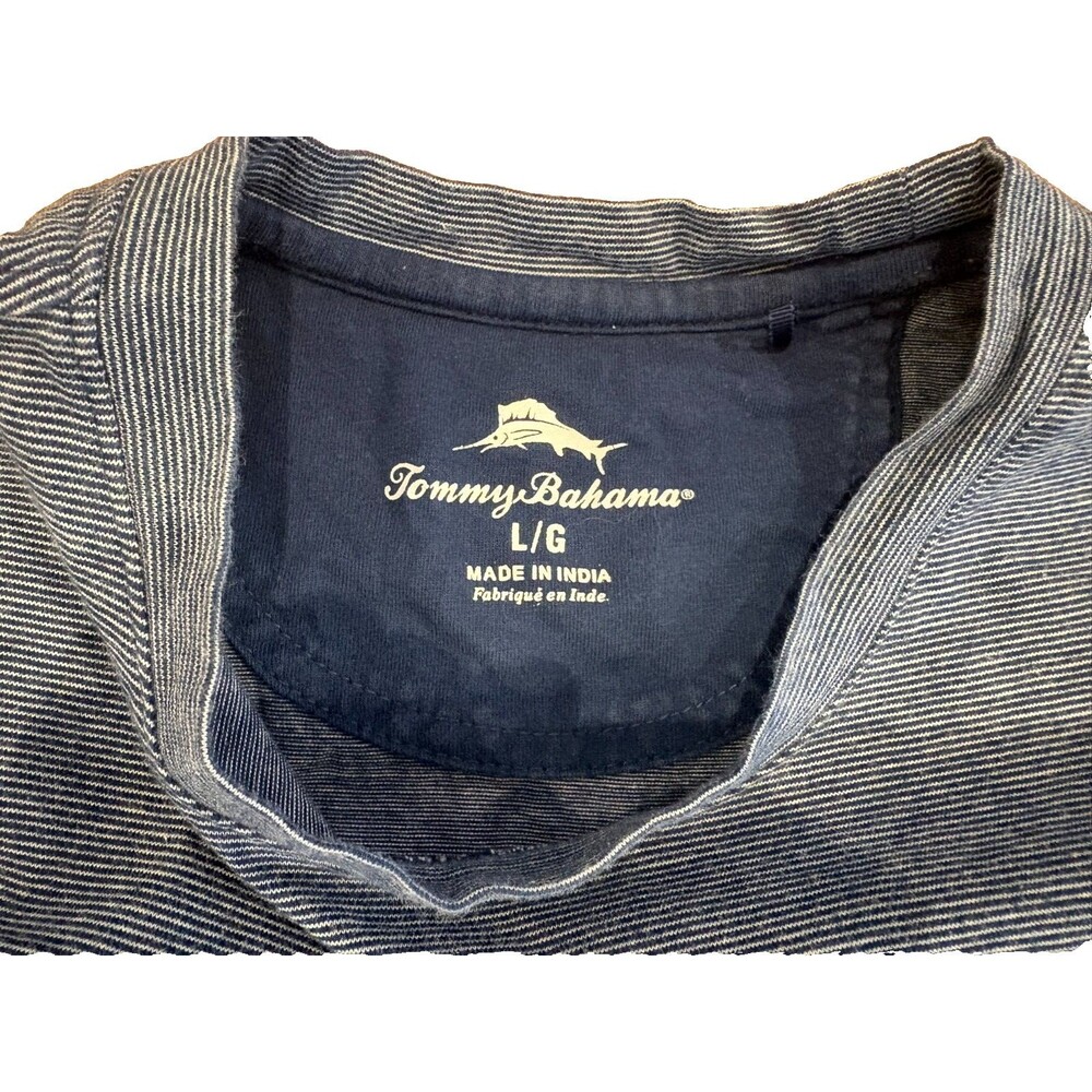 Tommy Bahama Shirt Men's Size Large Crew Neck Blue Casual Knit Tee Logo Cotton